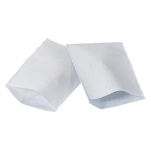 Gant de toilette iD arbore un design classique avec liteaux, facile à intégrer dans tout type de linge de bain ou de trousse de soin -  Gants de 40 gm² - Dimensions: 23 x 15 cm - Conditionnement: 10 paquets de 100 